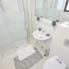 Отель Ultracentral University Apartment, фото 6