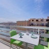 Отель Marvellous 2 Bedroom Apartment by the Sea, фото 26