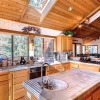 Отель Skidder Trail Bear Lodge at Northstar - 5 Br Home, фото 3