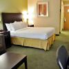 Отель Holiday Inn Express & Suites Center Township, an IHG Hotel, фото 25