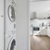 Отель Renovated Takapuna 2BR Apt - Parking, фото 1