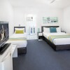 Отель The Beach Motel Hervey Bay, фото 3