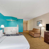 Отель Comfort Inn & Suites Sarasota I75, фото 4