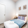 Отель Park Ave Townhome w/parking by CozySuites, фото 11