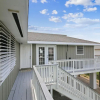 Отель Betsy's Beachfront Cottage, фото 31
