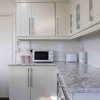 Отель Charming 2-bed House - Wifi - Free Parking, фото 5