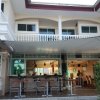Отель East Shore Resort в Бангламунге