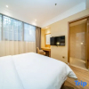 Отель Vienna 3 Best Hotel(Guiyang Huaxi Univercity Castle Branch), фото 5