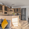 Отель Guestready - Vibrant & Warm Apartment in Central Birmingham, фото 12