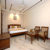 Отель OYO 808 Hotel Alora, фото 6