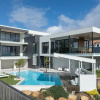 Отель Bayview Luxe Entertainer Pool World Class View, фото 1