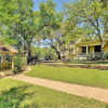Отель Historic Austin Home by RedAwning, фото 17
