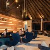 Отель Veligandu Maldives Resort Island в Атолл Алиф-Алиф