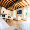 Отель Magnifique Villa, Piscine,5BR à 5 min pied du club 55, фото 14