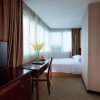 Отель Vienna Hotel Fenghuang Branch, фото 3