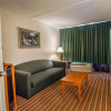 Отель Quality Inn & Suites at Tropicana Field, фото 13