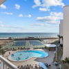 Отель Holiday Surf And Racquet Club 413 1 Bedroom Condo by Redawning, фото 6