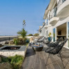 Отель Shoreline by AvantStay Spectacular Beachfront Home w Fire Pit Spa Pool Table, фото 45