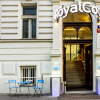 Отель Royal Court Hotel, фото 1