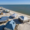 Отель Simple Pleasures - Nothing Between You And The Water But Sugar White Sand! 3 Bedroom Home by RedAwni, фото 14