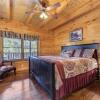 Отель Moonlight Theater Lodge, 3 Bedrooms, Hot Tub, Pool, Sleeps 14, фото 21