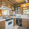 Отель Alpine Lakefront, фото 28