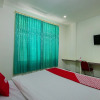 Отель Wisata Hotel by OYO Rooms, фото 10