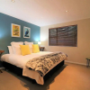 Отель Spacious Central City Apartment with Parking, фото 22