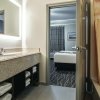 Отель La Quinta Inn & Suites by Wyndham Phoenix I-10 West, фото 21