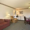 Отель Travelodge by Wyndham Hudsonville, фото 13
