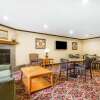 Отель Rodeway Inn & Suites Madison East, фото 2
