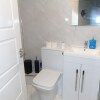 Отель Captivating 1-bedroom Apartment in Bolton, фото 25