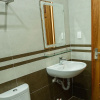 Отель OYO 573 Lan's House, фото 8