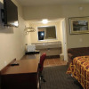 Отель American Inn & Suites, фото 5