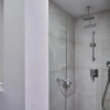 Отель Chic n Bright 3 Bd Apt with Hilton View, фото 9
