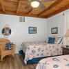 Отель My Two Gulls by Oak Island Accommodations, фото 25