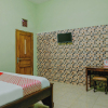 Отель OYO 1689 Sumber Urip Family Homestay Syariah, фото 4