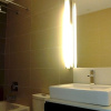 Отель Toronto Suite Rentals - Bayview Village, фото 4