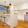 Отель Essendon Sub-Penthouse on Napier, фото 11
