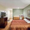 Отель Econo Lodge Inn & Suites, фото 13