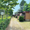 Отель Belvilla by OYO Lovely Bungalow With a Shared Pool, фото 13