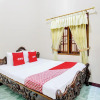 Отель OYO 94003 Anjuk Ladang Homestay, фото 5