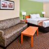 Отель Quality Inn Bolingbrook I-55, фото 31