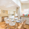 Отель Family home in Battersea, фото 12