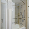 Отель Hampton Inn & Suites Raleigh/Crabtree Valley, фото 8