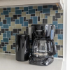 Отель Newly Decorated Trendy Condo Sleeps 4, фото 13