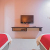 Отель RedDoorz Plus @ Tanjung Pandan Belitung 2, фото 13