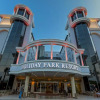 Отель Holiday Park Resort, фото 1