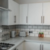 Отель Newly Refurbished Sylish Hull 3 Bed Apartment, фото 8