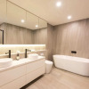 Отель Stylish 3 Bedroom With Free Parking, фото 16